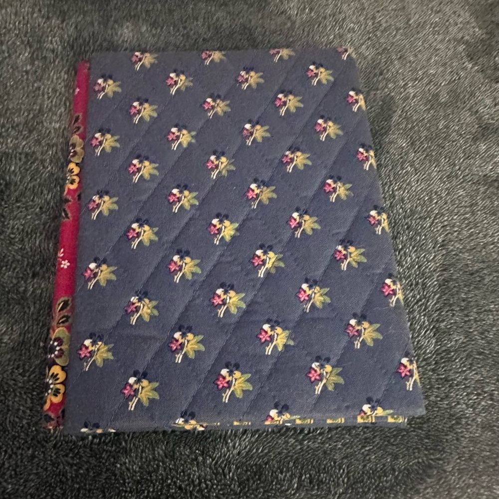 Floral Quilted folding Picture Frame